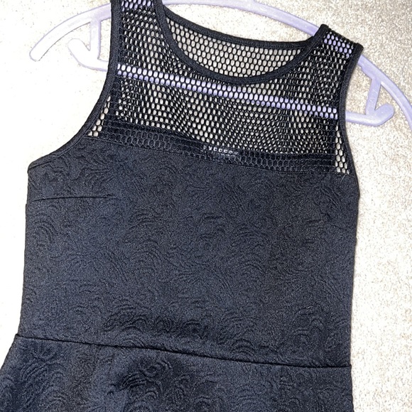 Express Dress - Picture 3 of 7